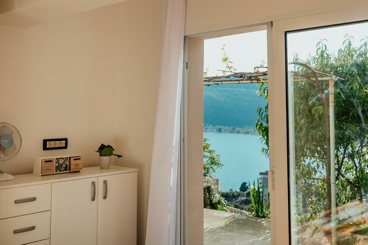 Apartmani Lovor แฮร์เซ็ก-โนวี ภายนอก รูปภาพ